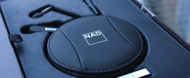 NAD-HP20-earphones-packaging
